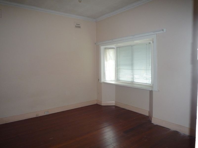 38 Alexandra Avenue, Westmead NSW 2145