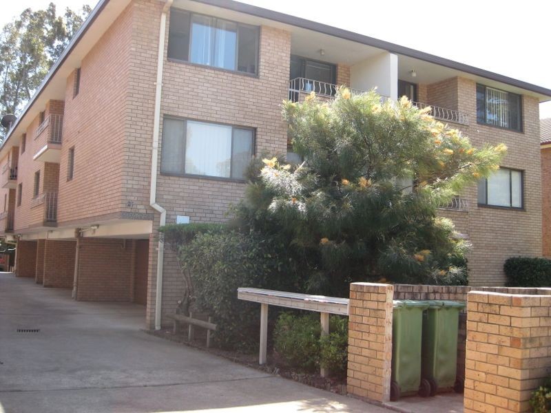 21 Caroline Street, Westmead NSW 2145