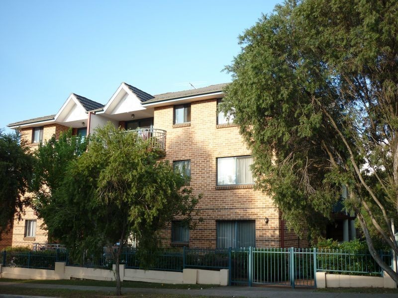 12 Hassall Street, Westmead NSW 2145