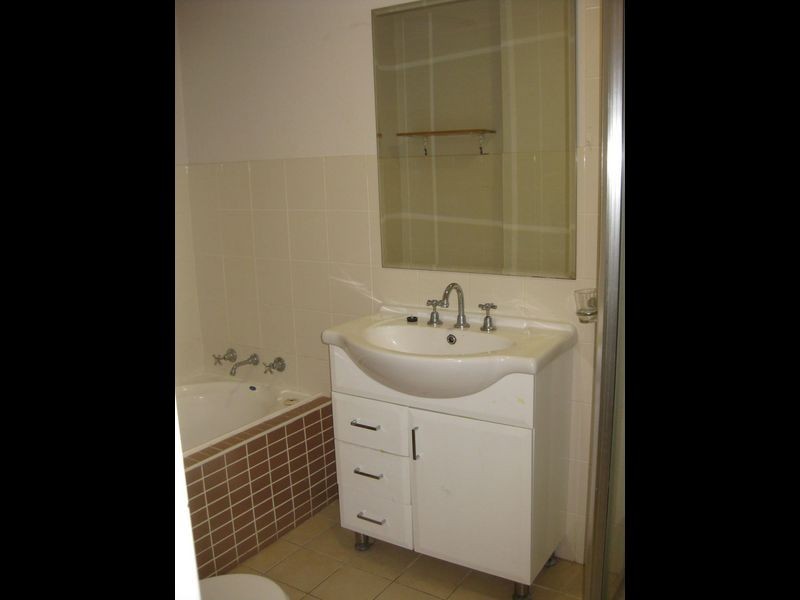 1 Barden Street, Northmead NSW 2152