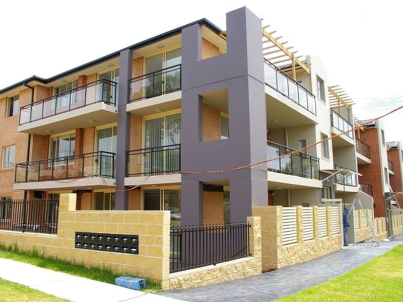 39-45 Lydbrook Street, Westmead NSW 2145