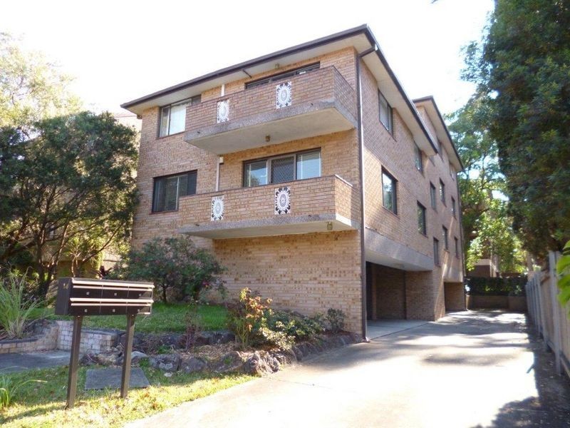 14 Alfred Street, Westmead NSW 2145