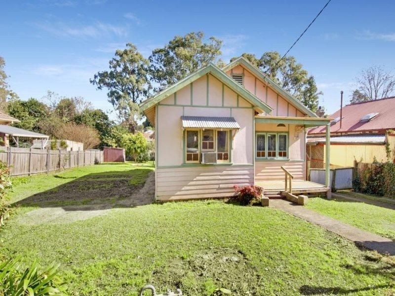 21 Schools Parade, Westmead NSW 2145