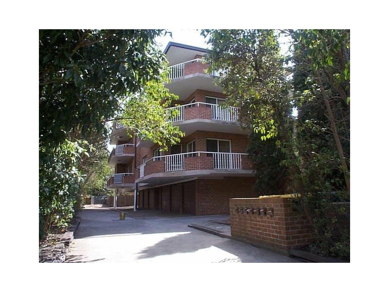 24 HAINSWORTH STREET, Westmead NSW 2145