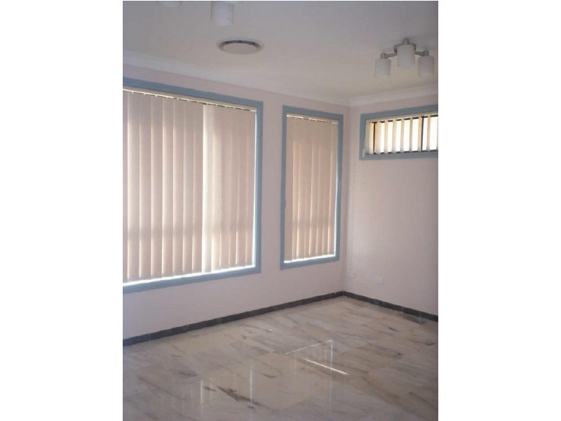 4B BELINDA PLACE, Mays Hill NSW 2145