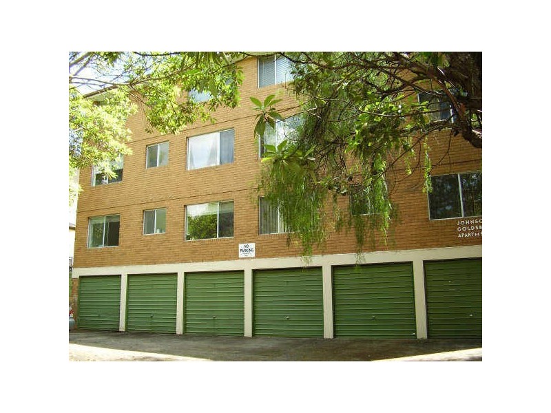 19 QUEENS ROAD, Westmead NSW 2145