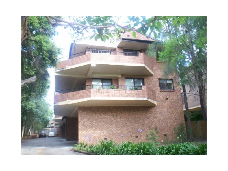 211 HAWKESBURY ROAD, Westmead NSW 2145