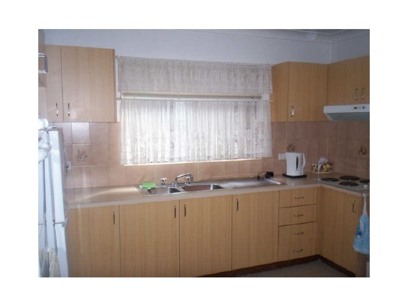 211 HAWKESBURY ROAD, Westmead NSW 2145