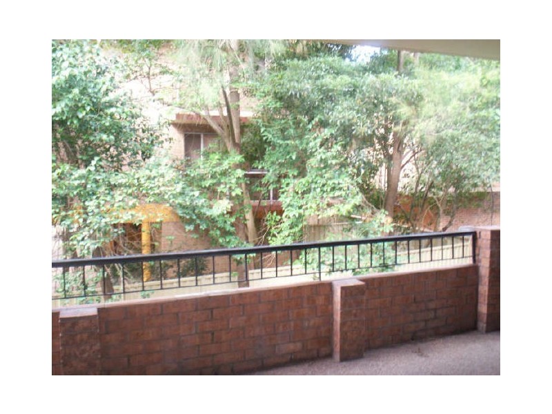 211 HAWKESBURY ROAD, Westmead NSW 2145