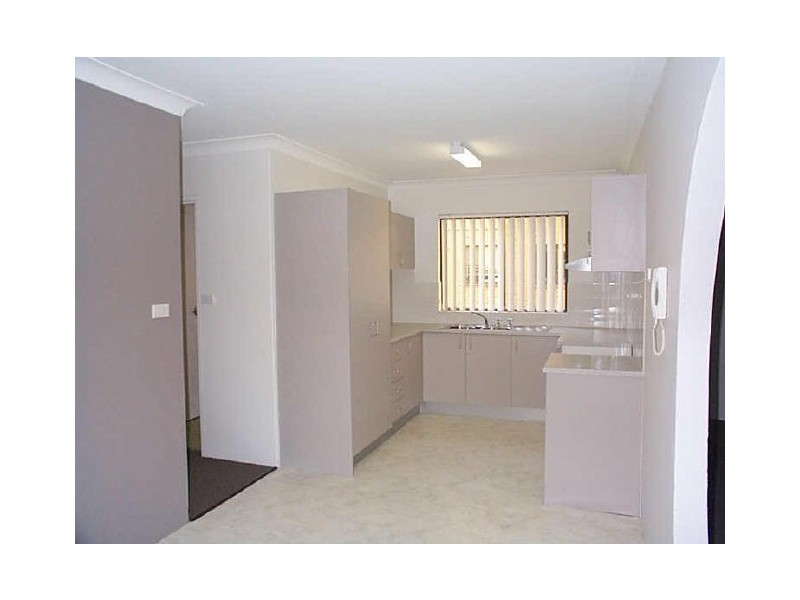 15 Helen Street, Westmead NSW 2145