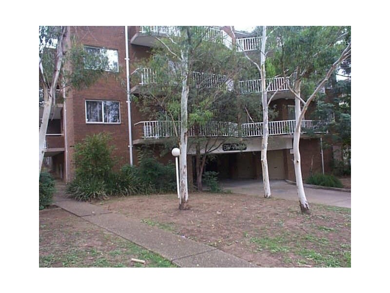 15 PYE ST, Westmead NSW 2145