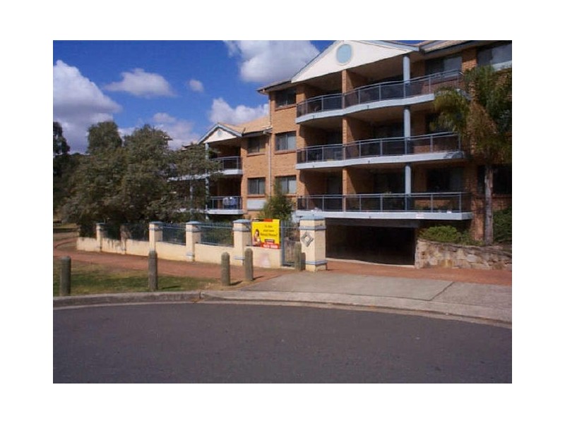 15 PYE ST, Westmead NSW 2145