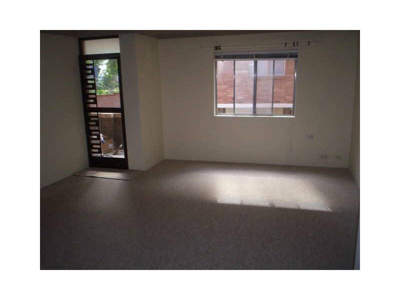 13/15 Good Street, Westmead NSW 2145