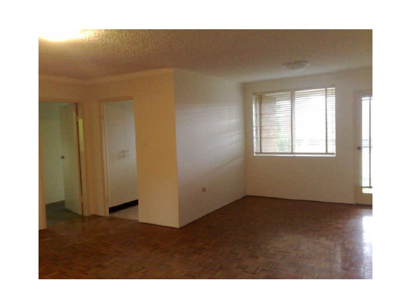 19 QUEENS ROAD, Westmead NSW 2145