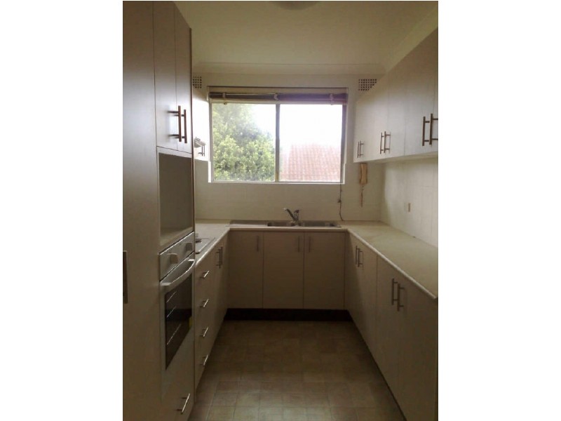 19 QUEENS ROAD, Westmead NSW 2145