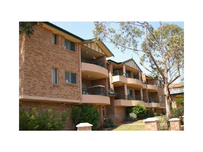 8/33-35 Good Street, Westmead NSW 2145
