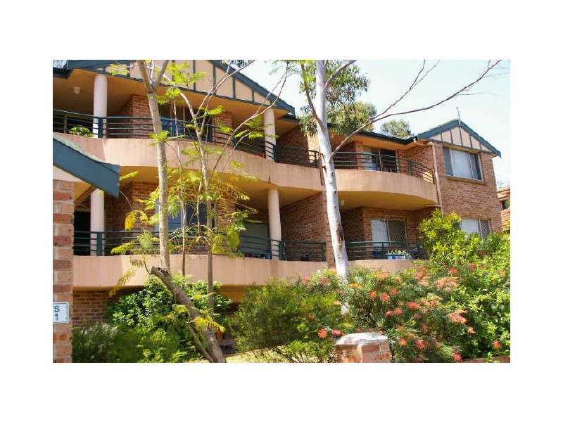 8/33-35 Good Street, Westmead NSW 2145