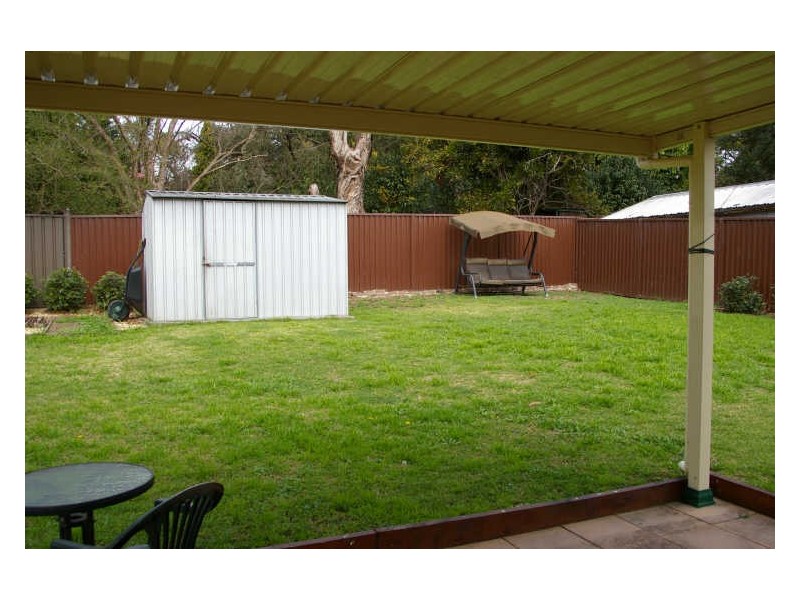 8 Gowrie Crescent, Westmead NSW 2145