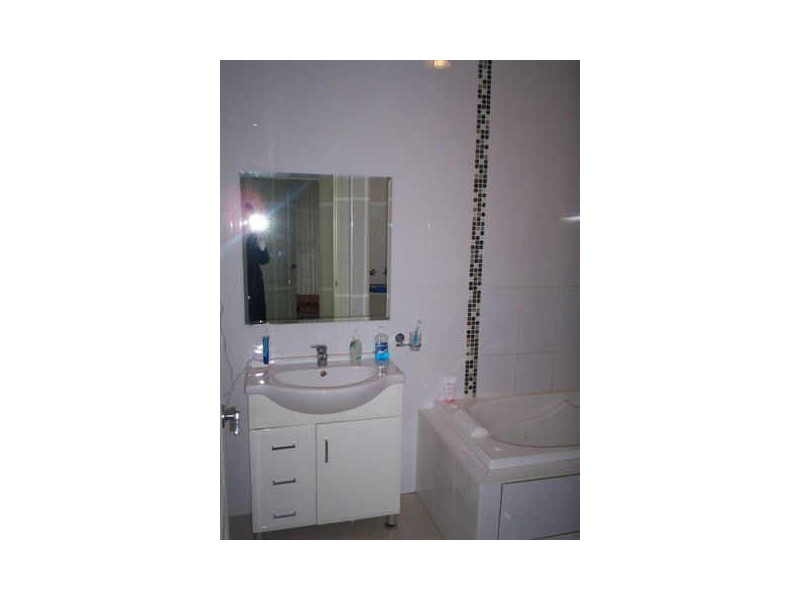 11/8-10 Lydbrook Street, Westmead NSW 2145