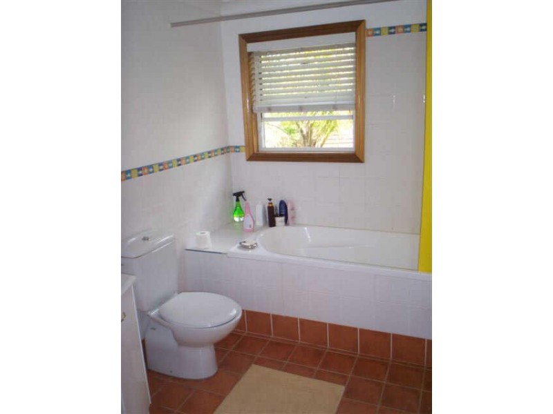 18 Grand Avenue, Westmead NSW 2145