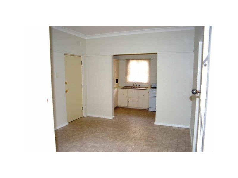 9 Booth Street, Westmead NSW 2145