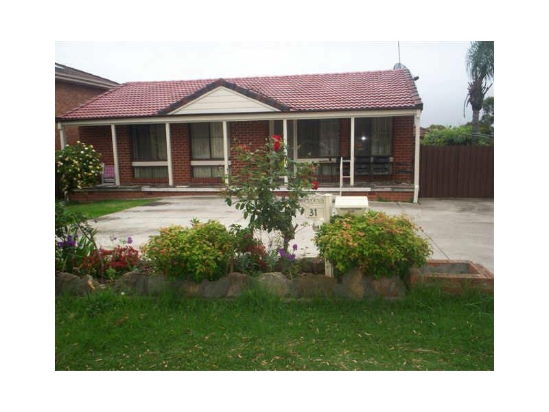 31 Warrimoo Drive, Quakers Hill NSW 2763