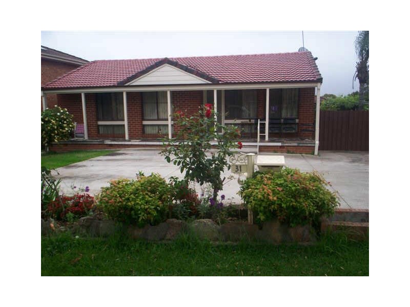 31 Warrimoo Drive, Quakers Hill NSW 2763