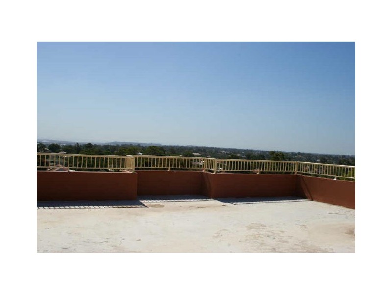 548-556 Woodville Road, Guildford NSW 2161