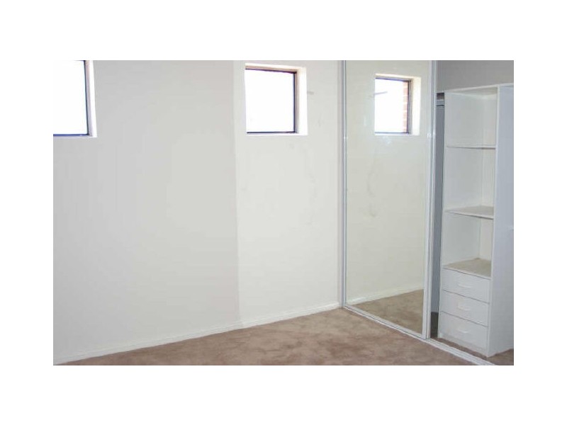 548-556 Woodville Road, Guildford NSW 2161