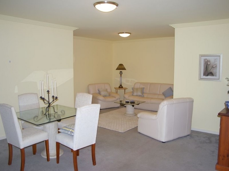 17/31-33 Moss Place, Westmead NSW 2145