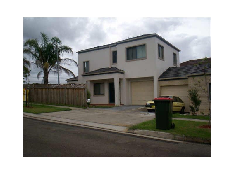 2B Broxbourne Street, Westmead NSW 2145