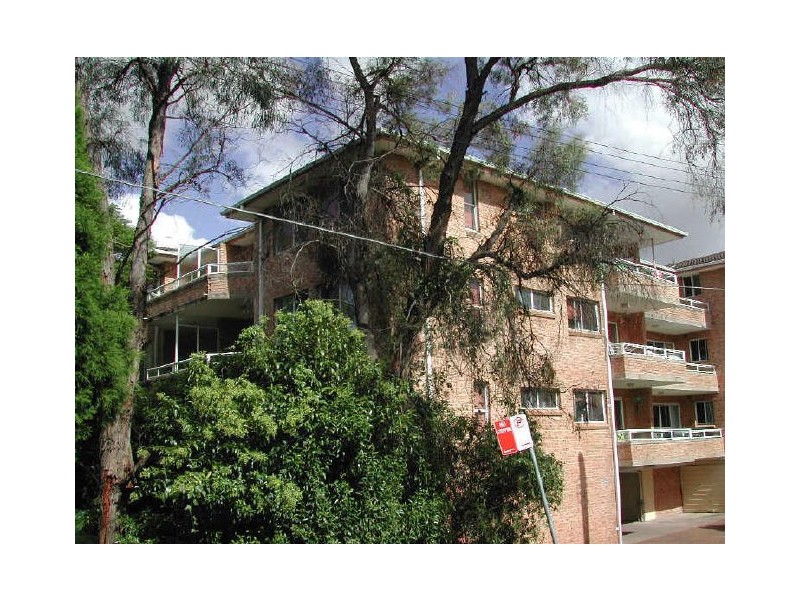 12/2-4 Moss Place, Westmead NSW 2145