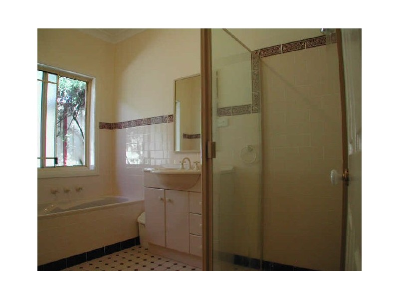 12A Booth St, Westmead NSW 2145