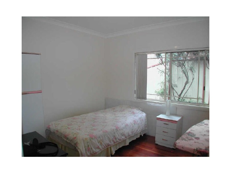 12A Booth St, Westmead NSW 2145