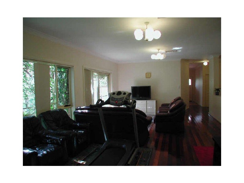 12A Booth St, Westmead NSW 2145