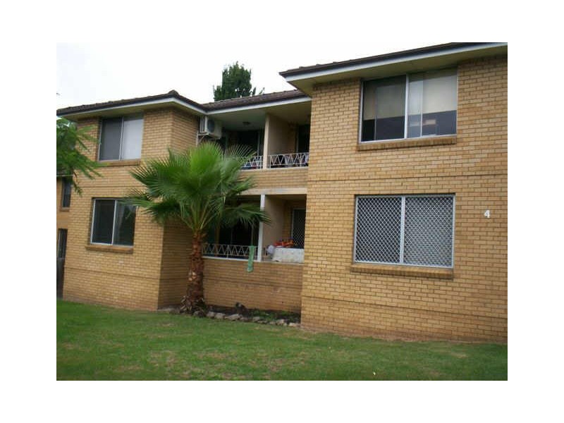 10/4 Alexandra Avenue, Westmead NSW 2145