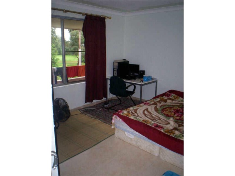 10/4 Alexandra Avenue, Westmead NSW 2145