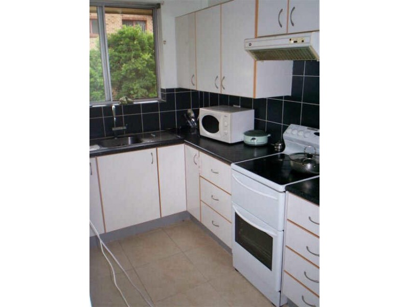 10/4 Alexandra Avenue, Westmead NSW 2145