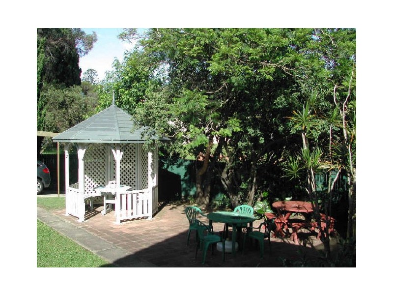 6 Macarthur Crescent, Westmead NSW 2145