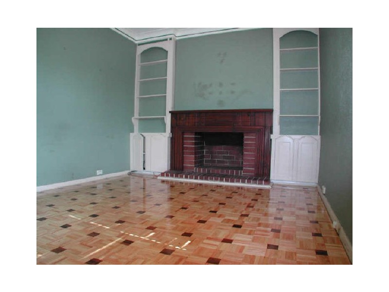 6 Macarthur Crescent, Westmead NSW 2145