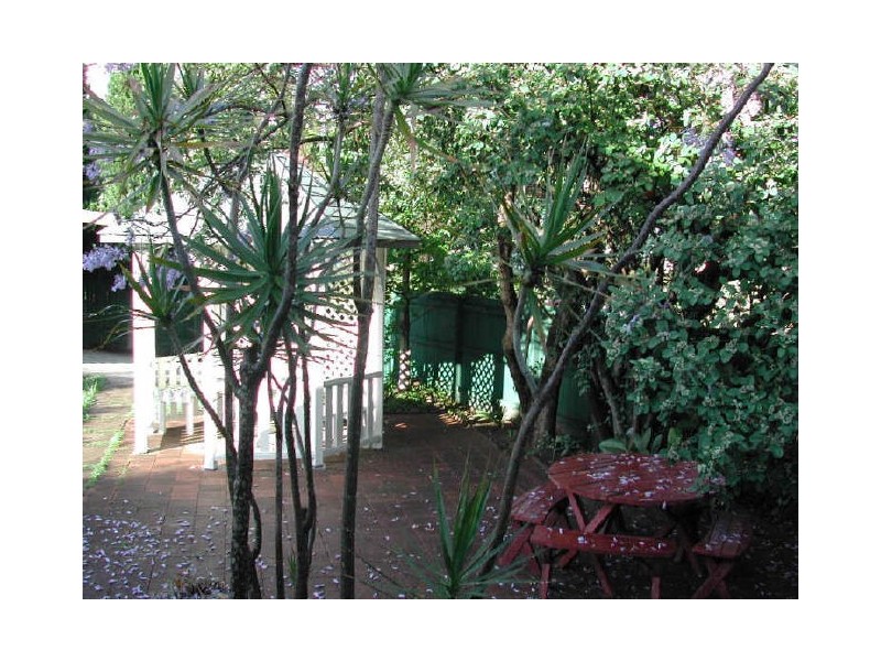 6 Macarthur Crescent, Westmead NSW 2145