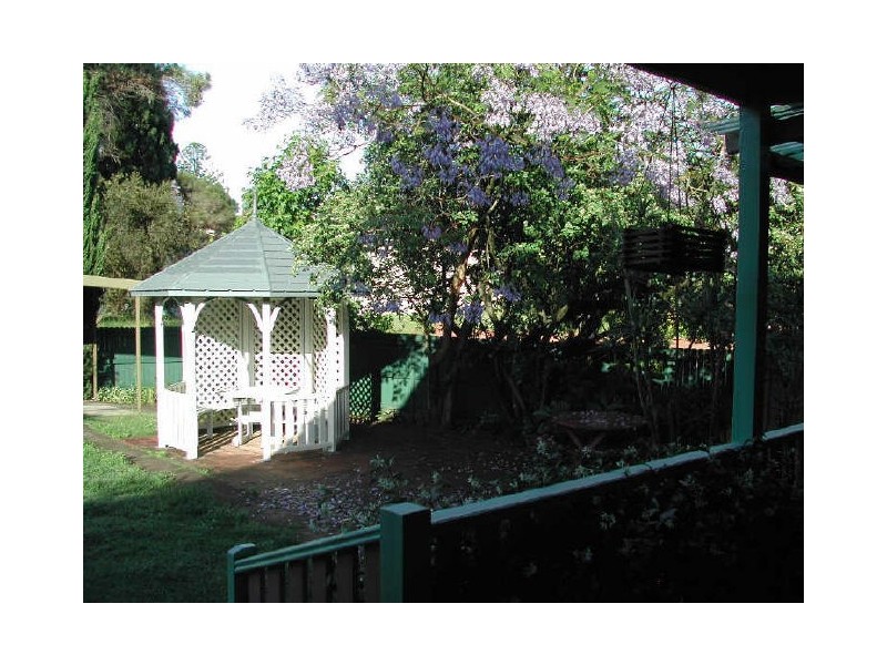 6 Macarthur Crescent, Westmead NSW 2145