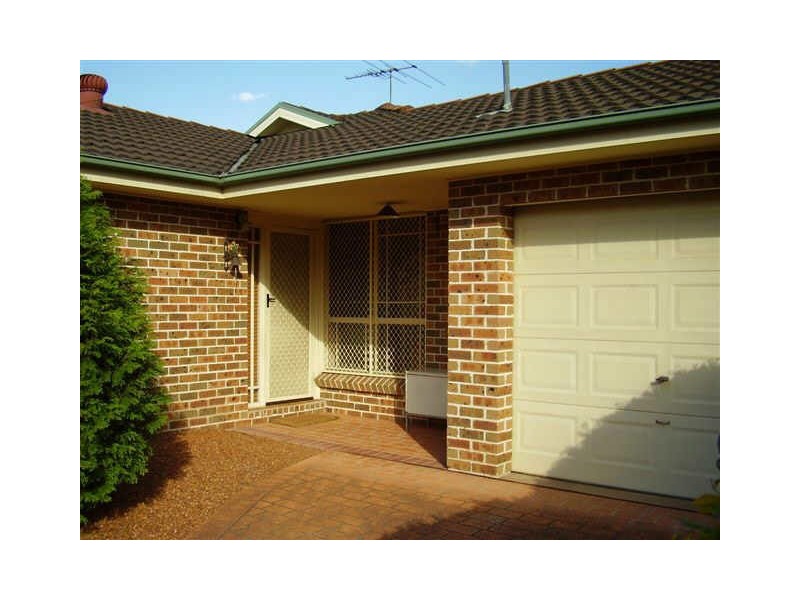 2/44 Alexandra Avenue, Westmead NSW 2145