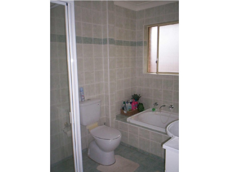 10 CAROLINE STREET, Westmead NSW 2145