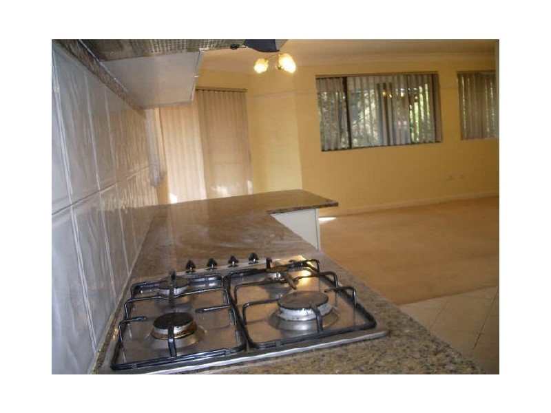 4/2-6 Mowle Street, Westmead NSW 2145