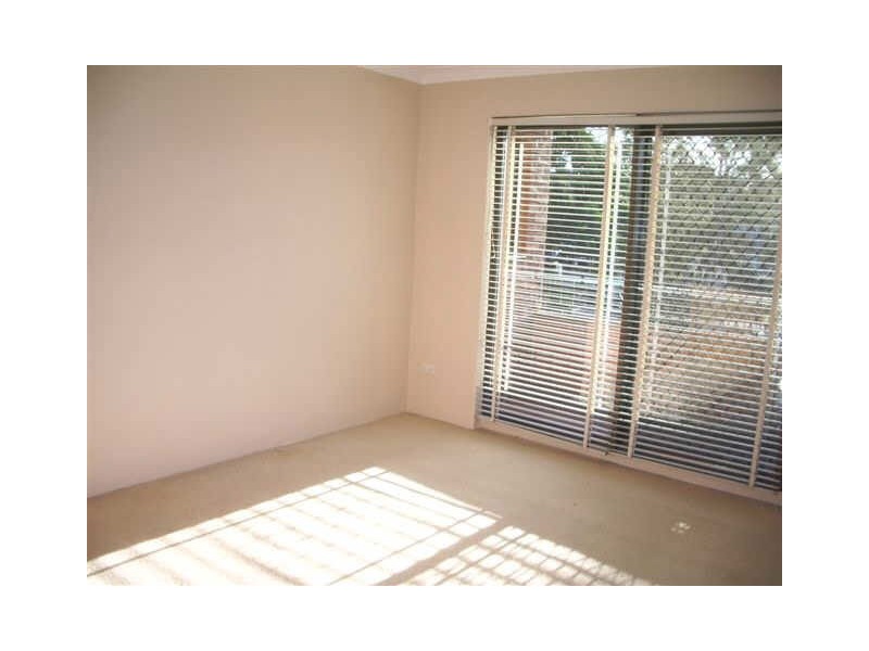 2/191 Hawkesbury Road, Westmead NSW 2145