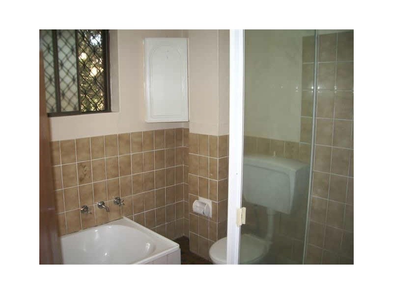 2/191 Hawkesbury Road, Westmead NSW 2145