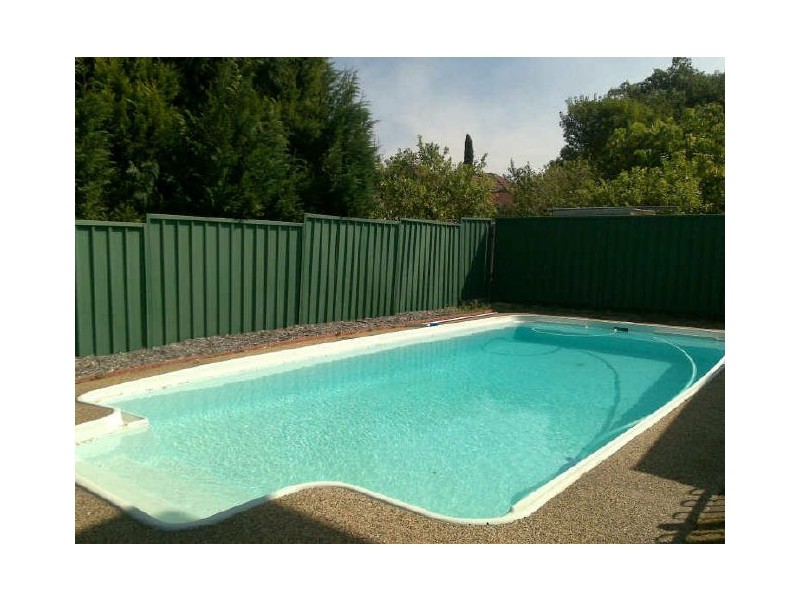 15 Ralph Street, Westmead NSW 2145