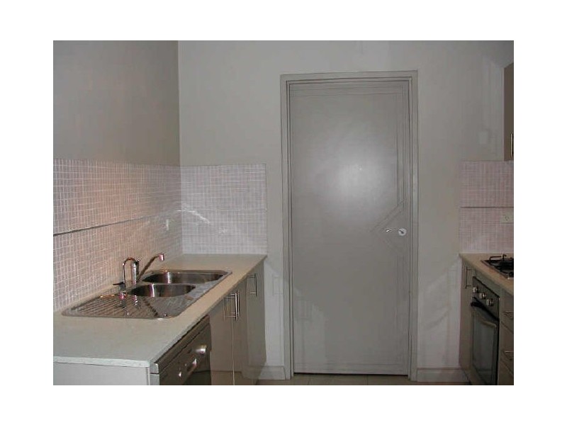 11/22 Parkside Lane, Westmead NSW 2145