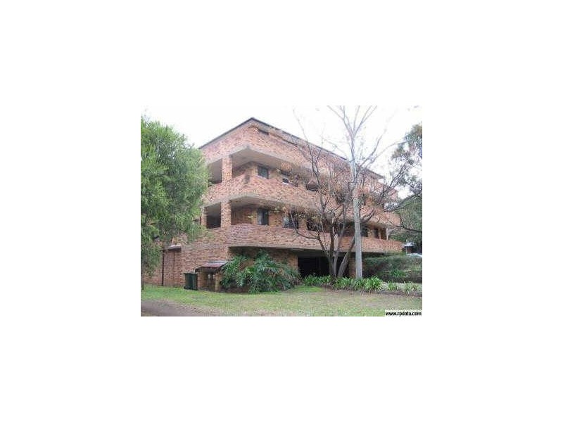 2/18-20 Queens Road, Westmead NSW 2145